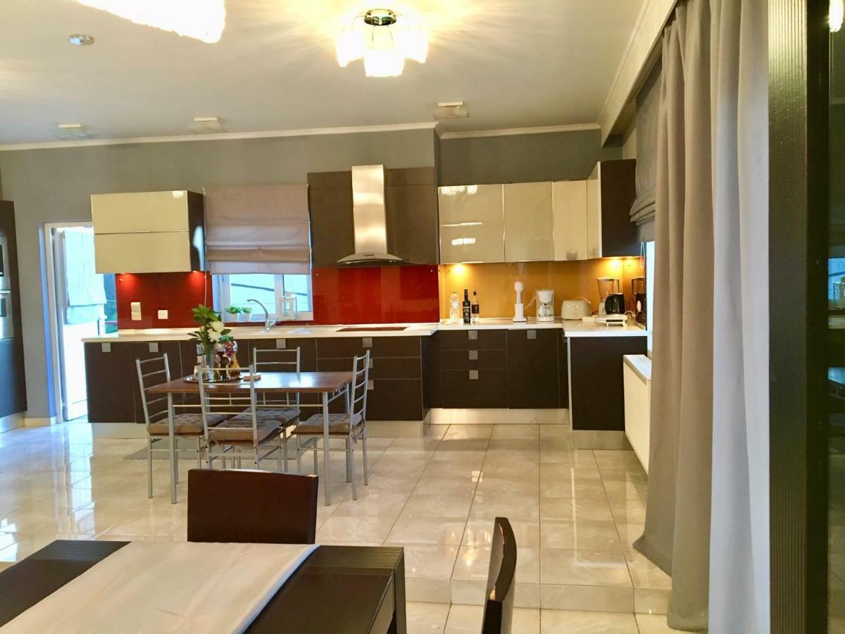 شقة Luxury House In Nafplio With A Great View Balcony المظهر الخارجي الصورة